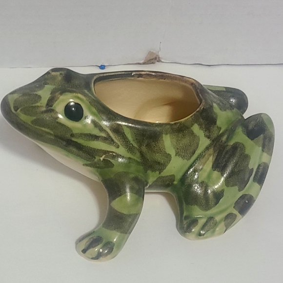 CERAMIC FROG PLANTER - WINDOW LEDGE SIZED - Picture 4 of 5